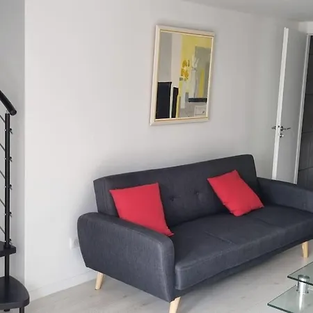 Lägenhet Appt Vue Parc, Avec Terrasse