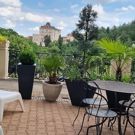 Appt Vue Parc, Avec Terrasse *